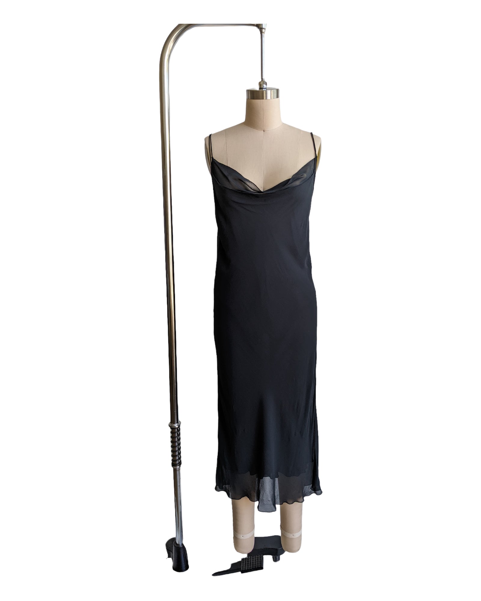Vintage Gucci Black Silk Midi Slip Dress Pimbeche Vintage Vintage Gucci Black Silk Midi Slip Dress Pimbeche Vintage