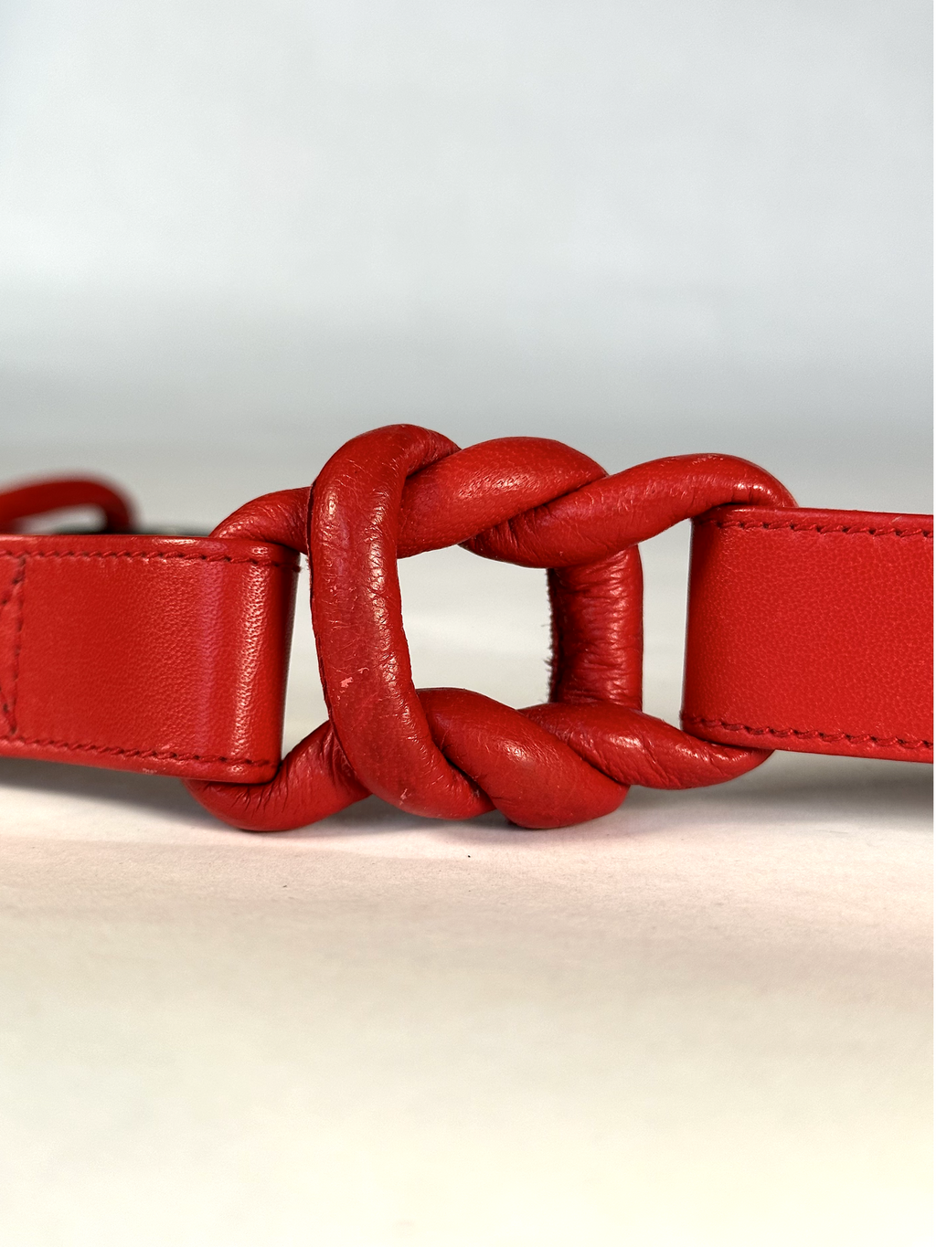 Vintage Red Gucci Hanging Waist Belt - XS - S