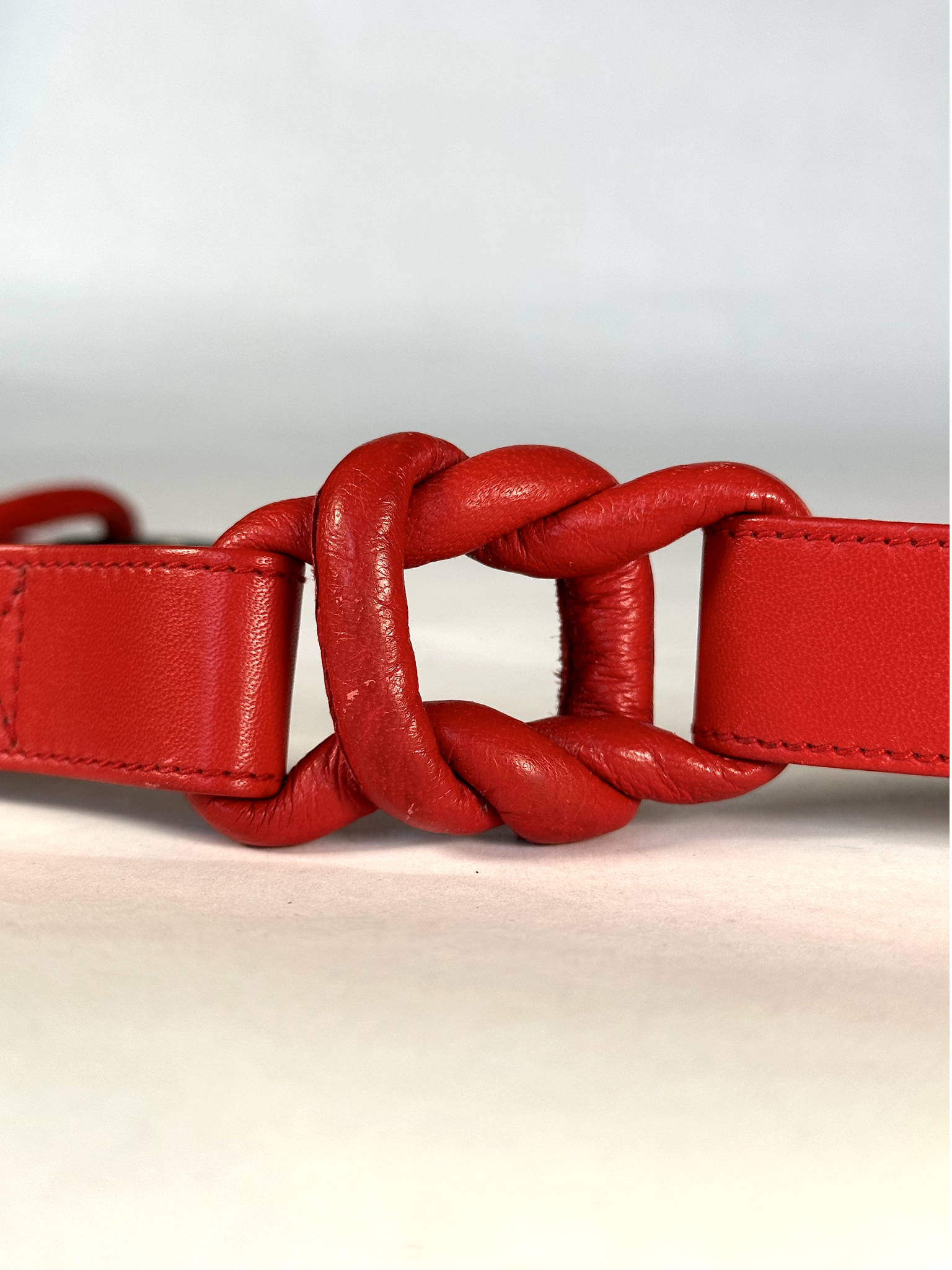 Vintage Red Gucci Hanging Waist Belt - XS - S