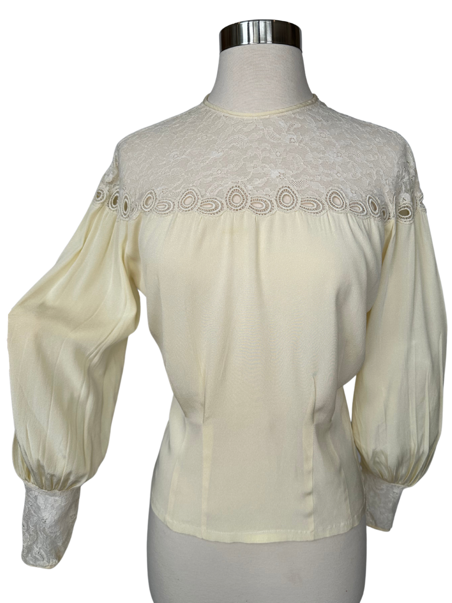 Vintage 1940s Cream Blouse with Lace Shoulders - M - L