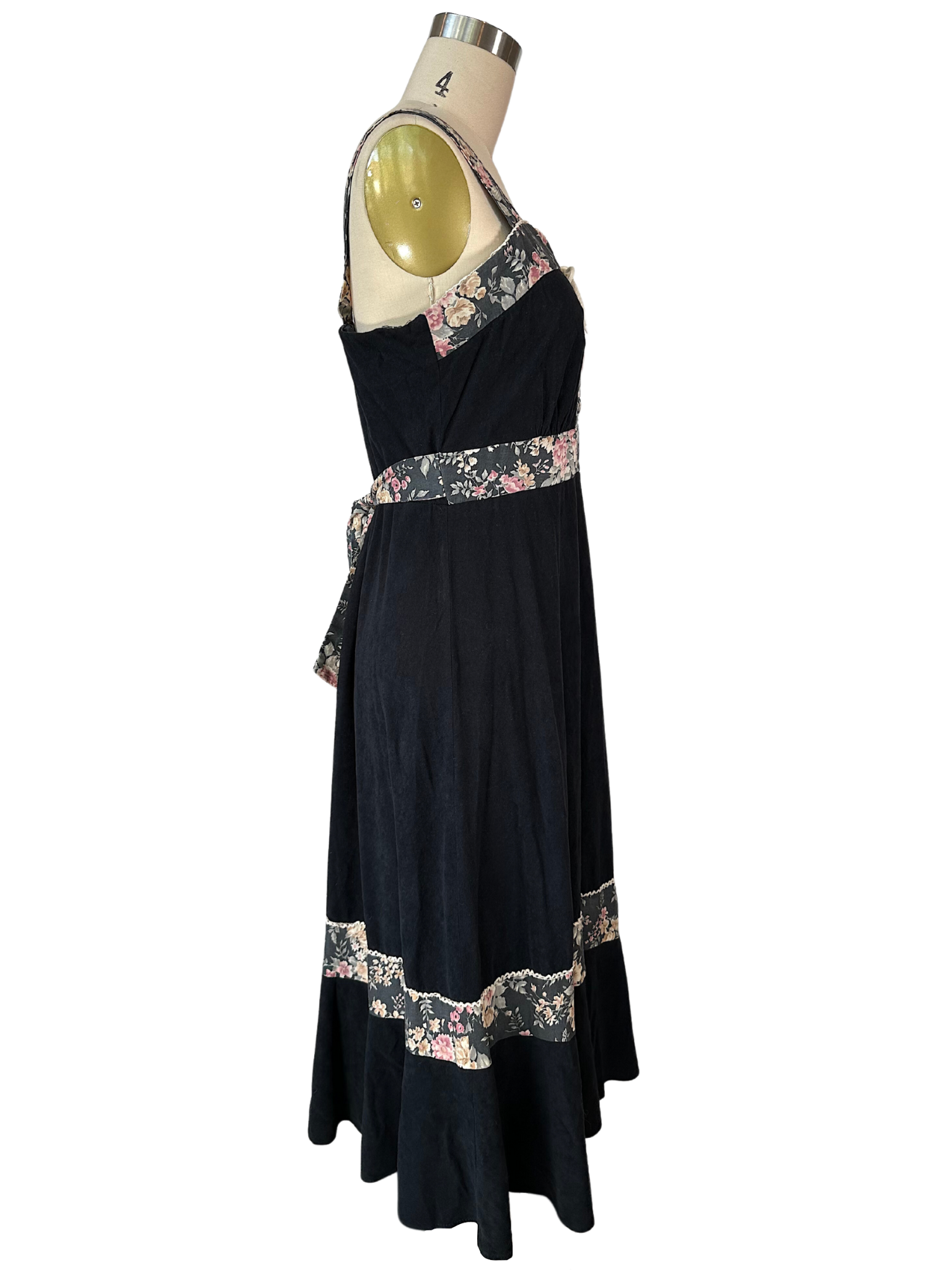 Vintage 70s Cottagecore Prairie Floral and Black Dress - M - L