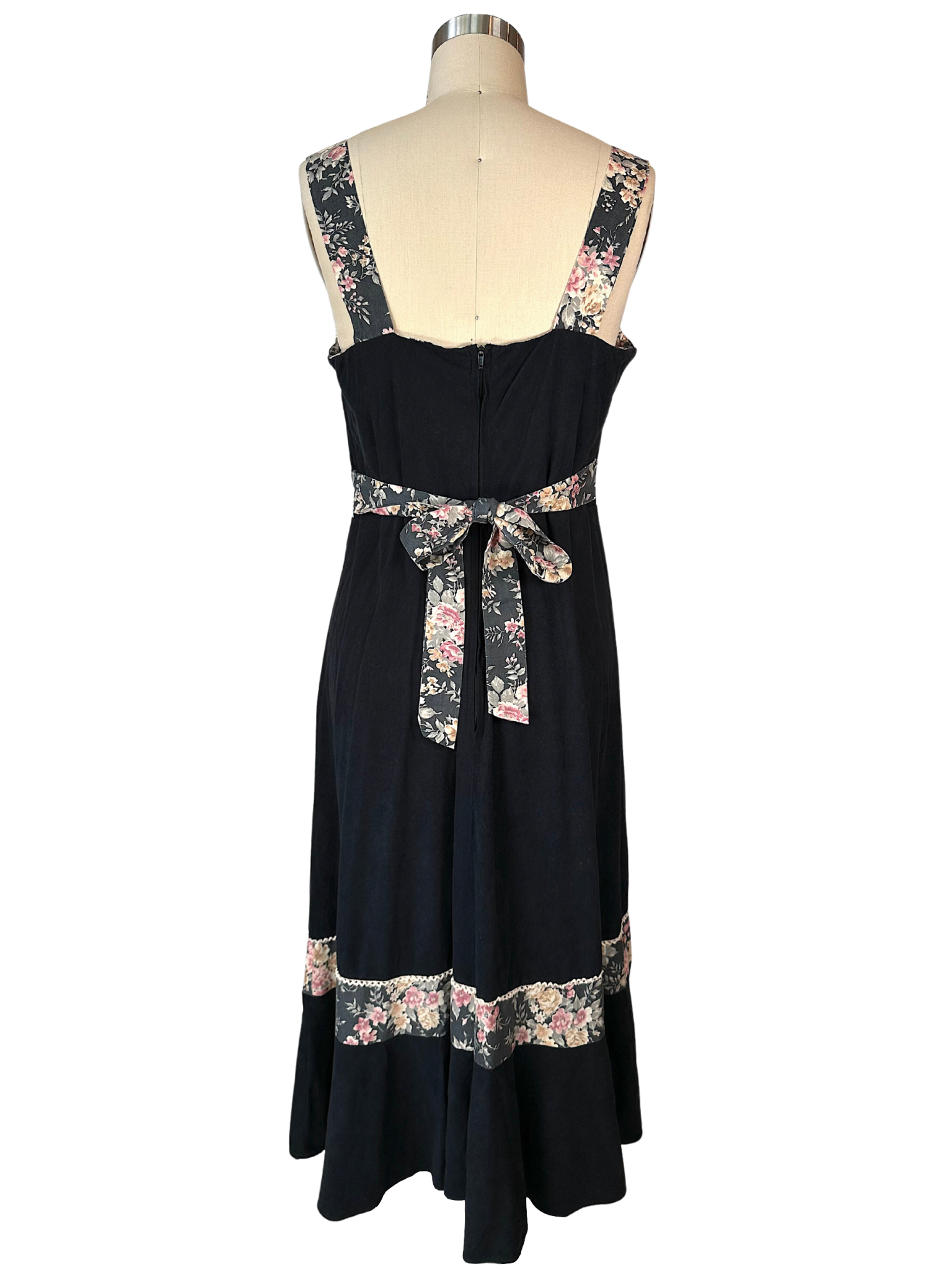 Vintage 70s Cottagecore Prairie Floral and Black Dress - M - L